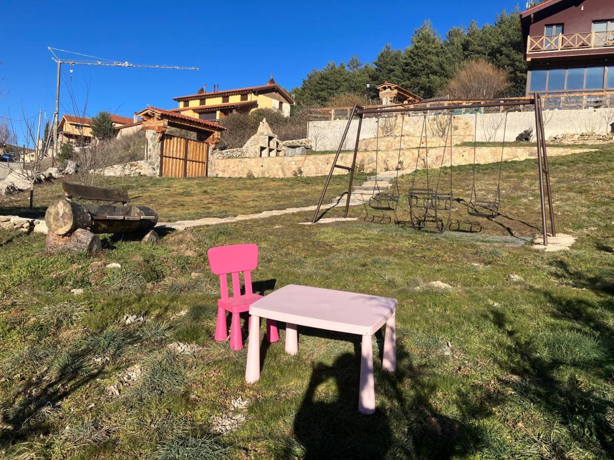 הויוס דל אספינו Cara Norte De Gredos מראה חיצוני תמונה