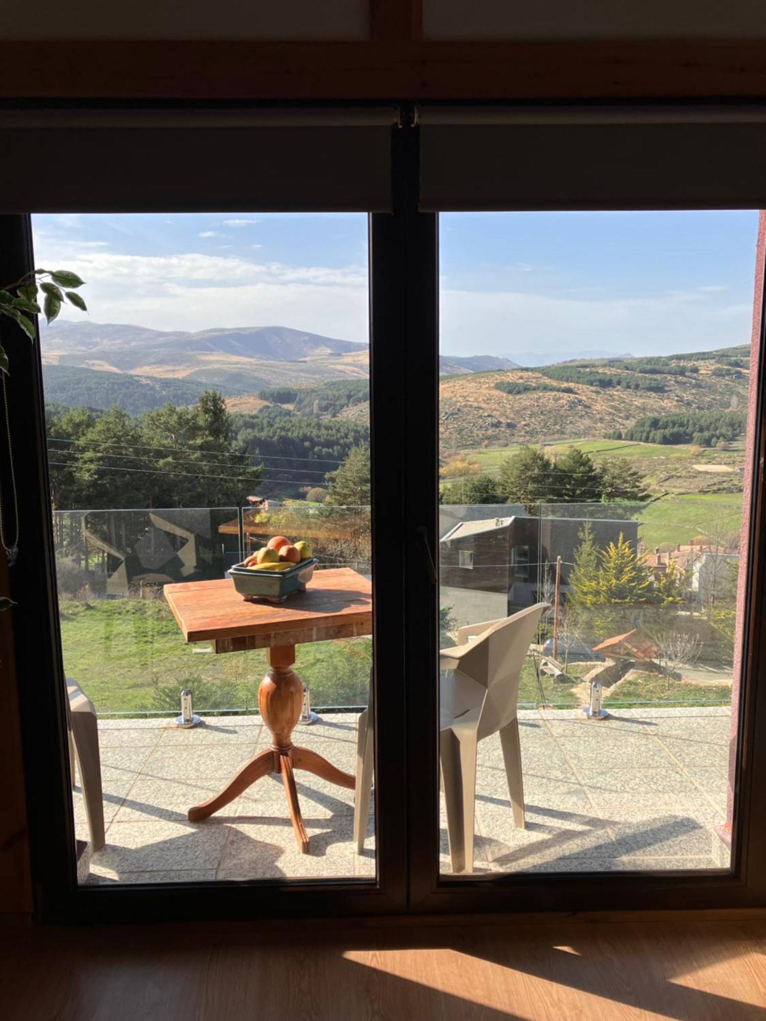 הויוס דל אספינו Cara Norte De Gredos מראה חיצוני תמונה